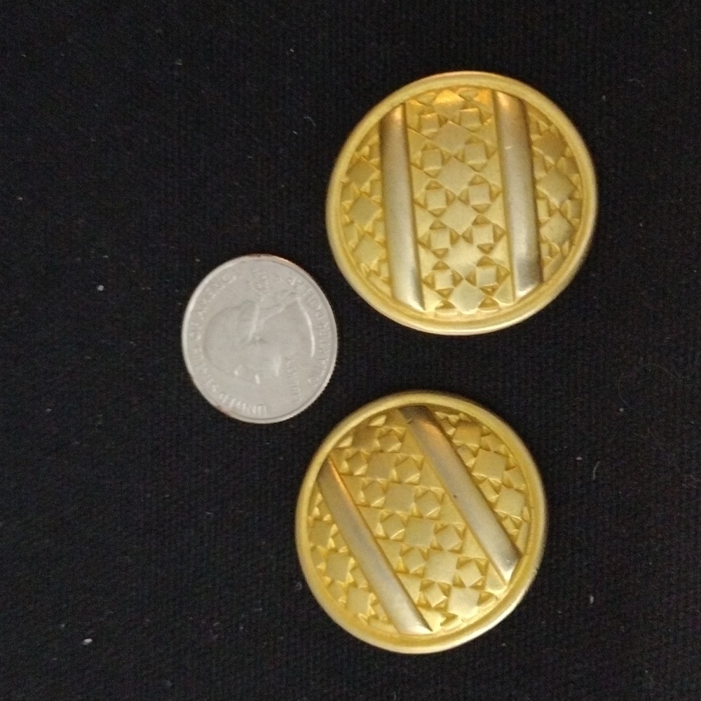 Vintage Givenchy Gold Tone Round Textured Clip On Earrings - Picture 5 of 5